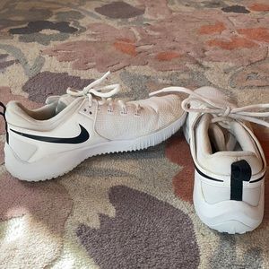 Women’s Nike Volleyball Shoes